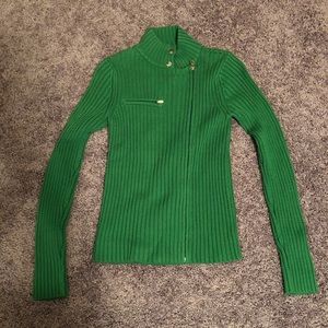 Zip up clover green sweater with zip up pocket